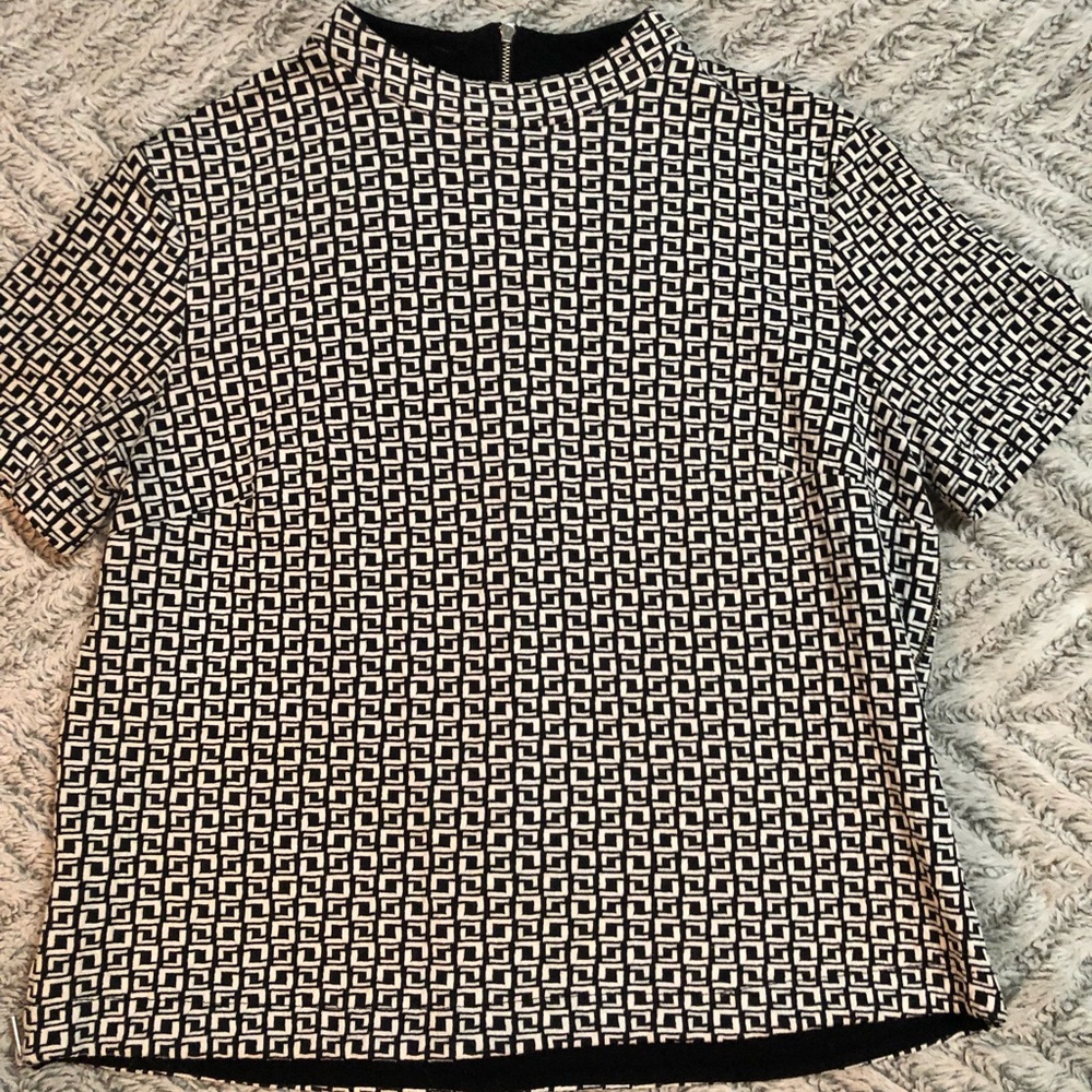 Structured crop top